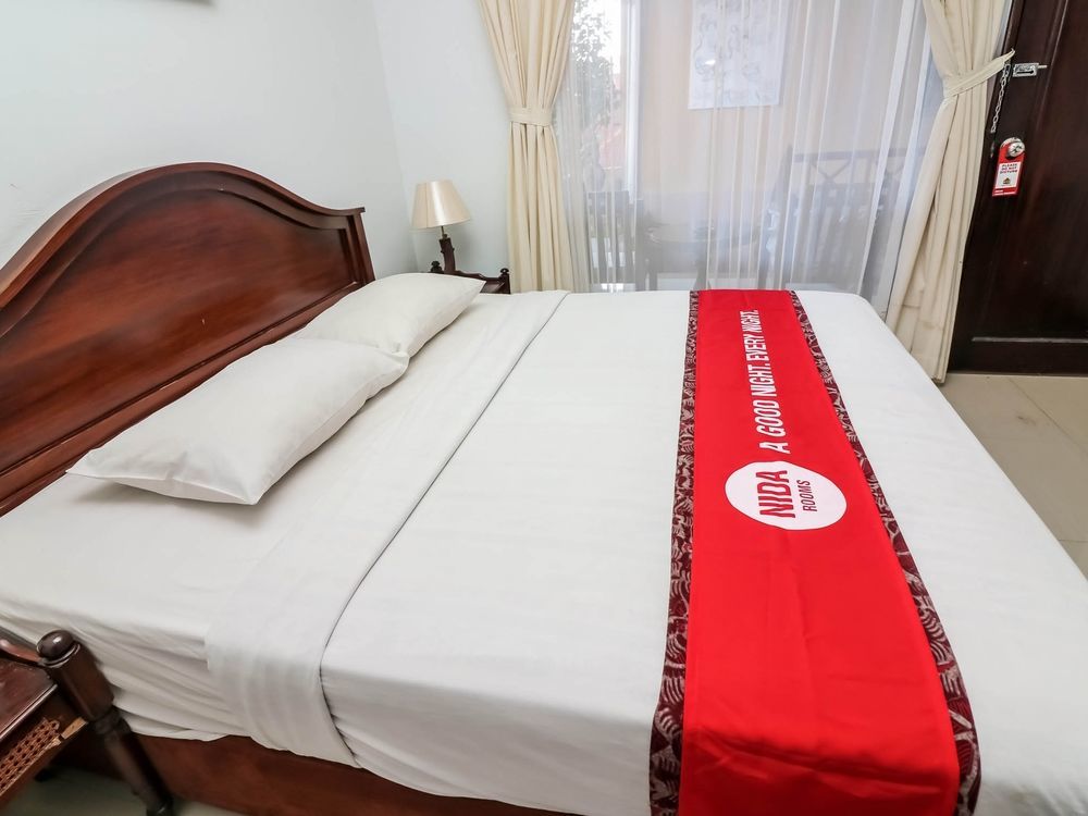 Legian Beach Hotel Кута Екстер'єр фото